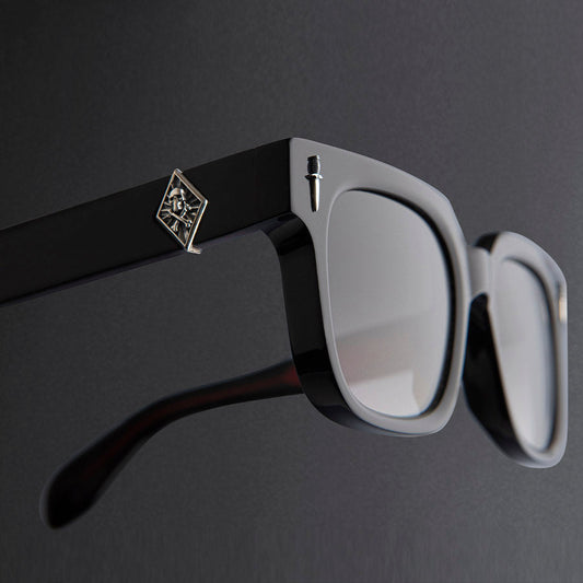 Cutler & Gross / GFSN 007